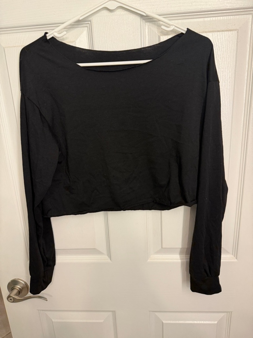 Black Cropped Long-Sleeve Women's Top